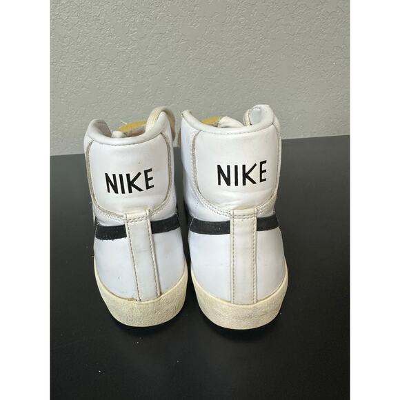 Nike Blazer Mid 77 Sneaker Shoe Women 7.5 Grunge Retro Basketball Classic Twee - Picture 10 of 13